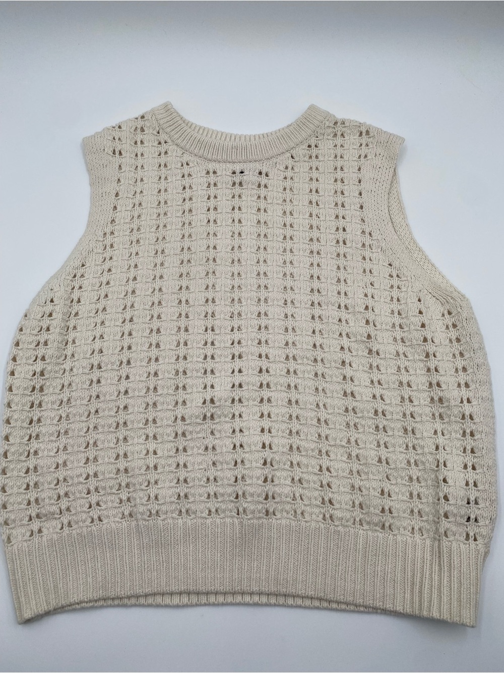Universal Thread Cream Openwork Knit Sleeveless Sweater Size M